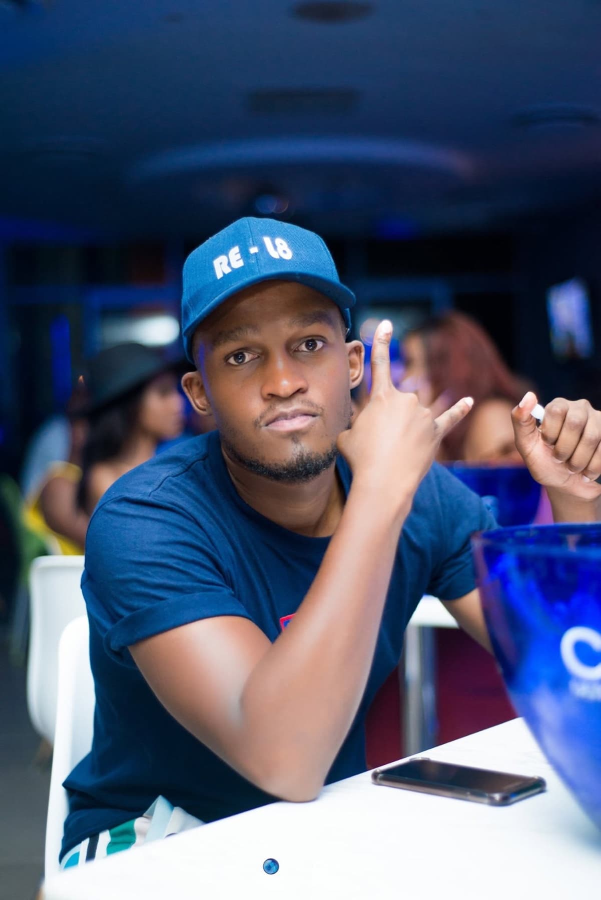 Pointing at the lens from the CÎROC table